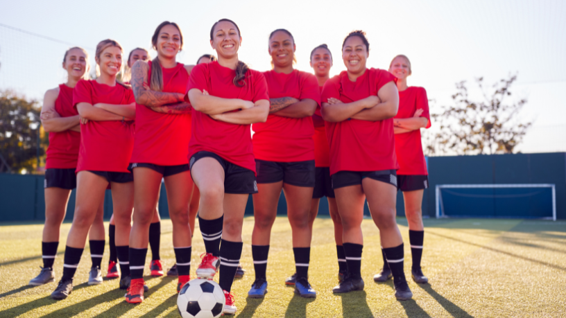 Formiga assume diretoria no Ministério do Esporte e reforça institucionalização do futebol feminino no Brasil