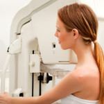 No contexto da prevenção do câncer de mama, Vinicius Tadeu Sattin Rodrigues explica por que a mamografia é fundamental para o cuidado contínuo e para aumentar as chances de diagnóstico em fases iniciais.